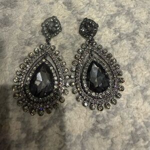 Gunmetal chandelier earring